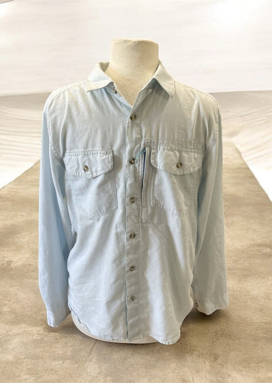 Patagonia Shirt Men’s Medium Long Sleeve Button Front W/Utility Pocket -Blue